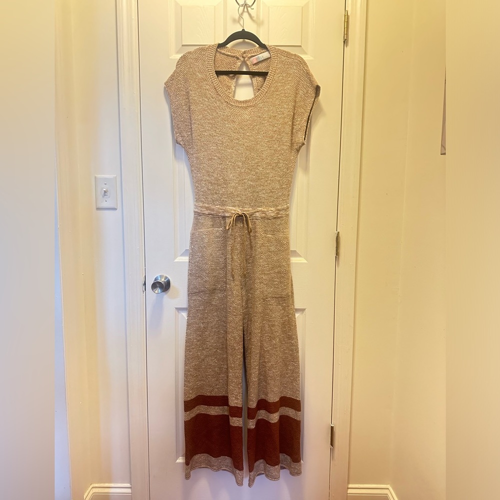 Free People beach Wayfarer knit one piece. Size M cropped/ankle